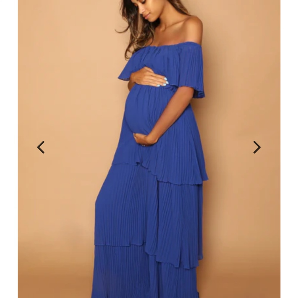 COPY - *NEVER WORN WITH TAGS STILL ON* royal blue off the shoulder